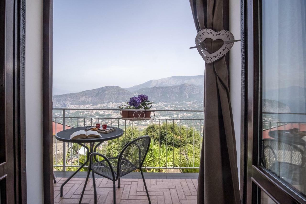 Villa Monica B&B Σορέντο Εξωτερικό φωτογραφία