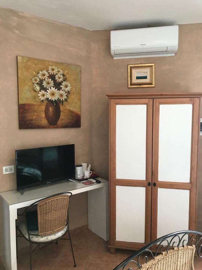 Villa Monica B&B Σορέντο Εξωτερικό φωτογραφία