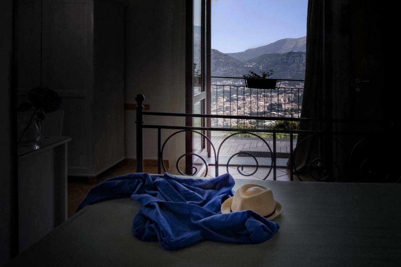 Villa Monica B&B Σορέντο Εξωτερικό φωτογραφία
